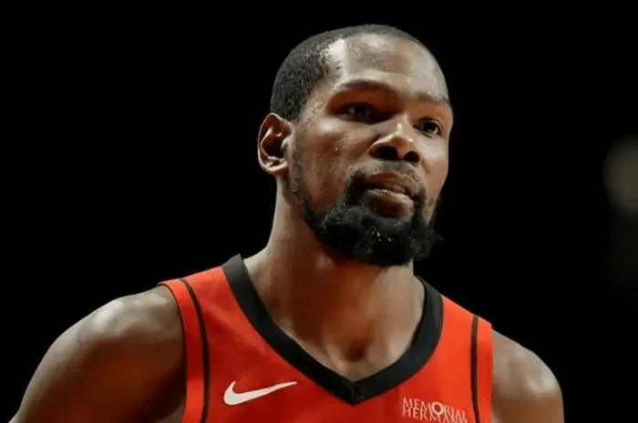 开云平台-火箭111-104战胜活塞 球员评价：3人优秀，4人良好，泰特崩盘|卡佩拉|谢泼德|底特律活塞队|约什·奥科吉|杰肖恩-泰特_新浪体育_新浪新闻