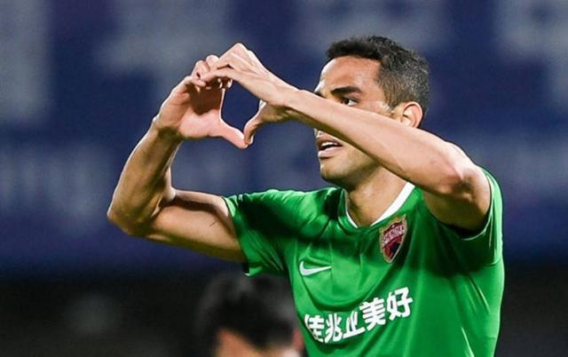 开云app-携手元敏诚反戈 张外龙：卡尔德克是中国球员榜样